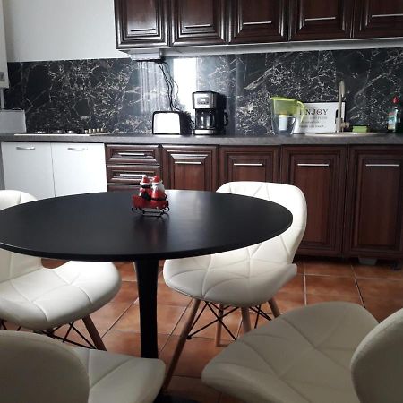 Hellen'S Ultracentral Apartament 부자우 외부 사진